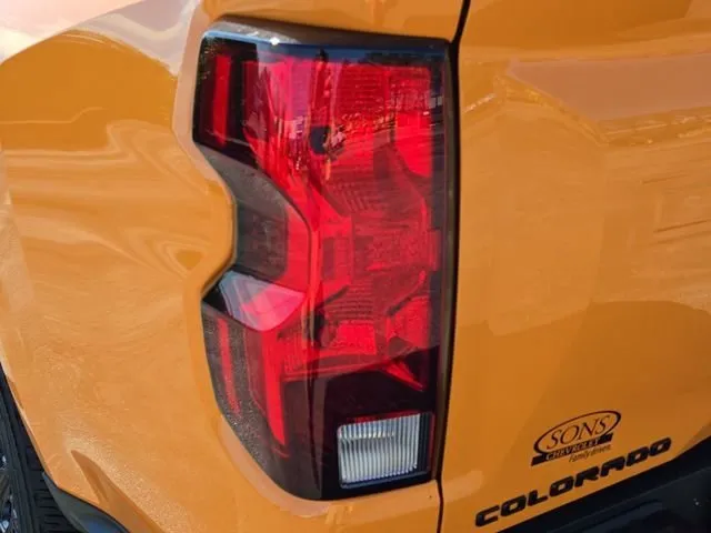 2026 Chevrolet Colorado Work Truck thumbnail 18