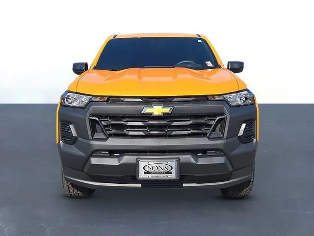 2026 Chevrolet Colorado Work Truck thumbnail 2