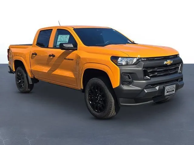 2026 Chevrolet Colorado Work Truck thumbnail 3
