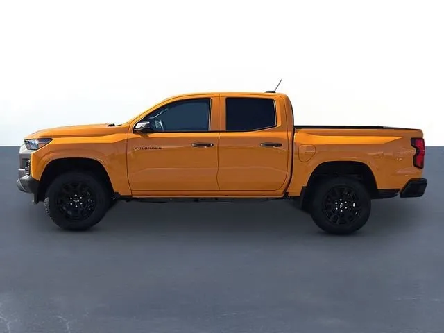 2026 Chevrolet Colorado Work Truck thumbnail 8