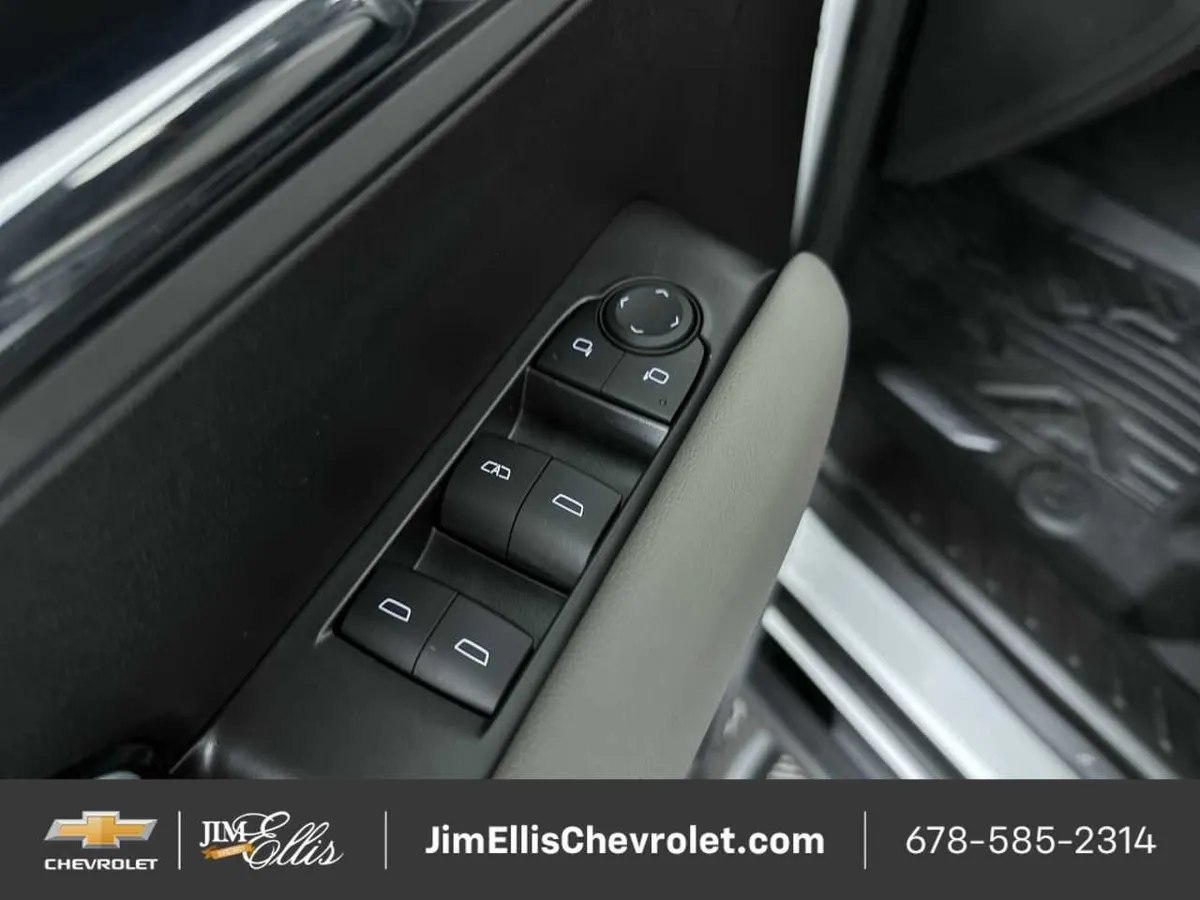 2026 Chevrolet Colorado ZR2 thumbnail 23