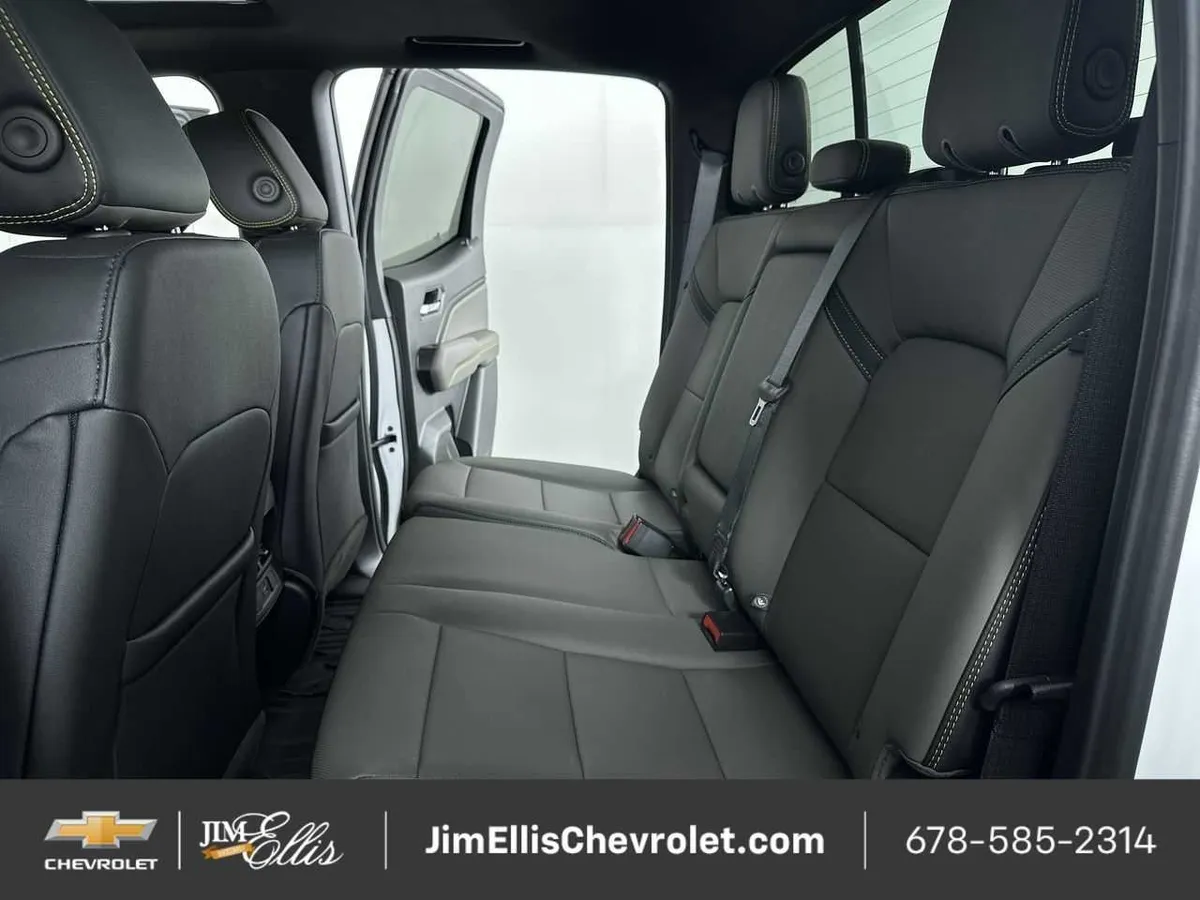 2026 Chevrolet Colorado ZR2 thumbnail 24