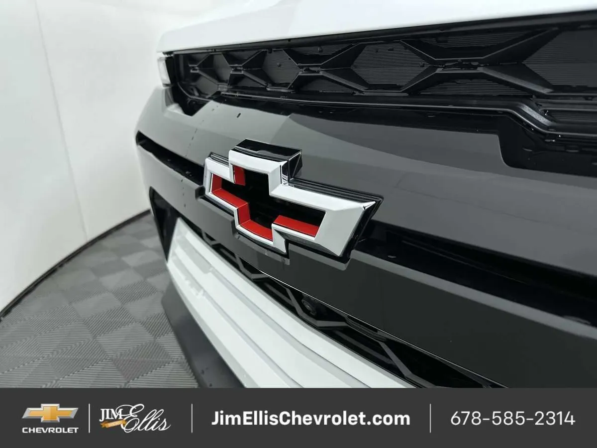 2026 Chevrolet Colorado ZR2 thumbnail 30