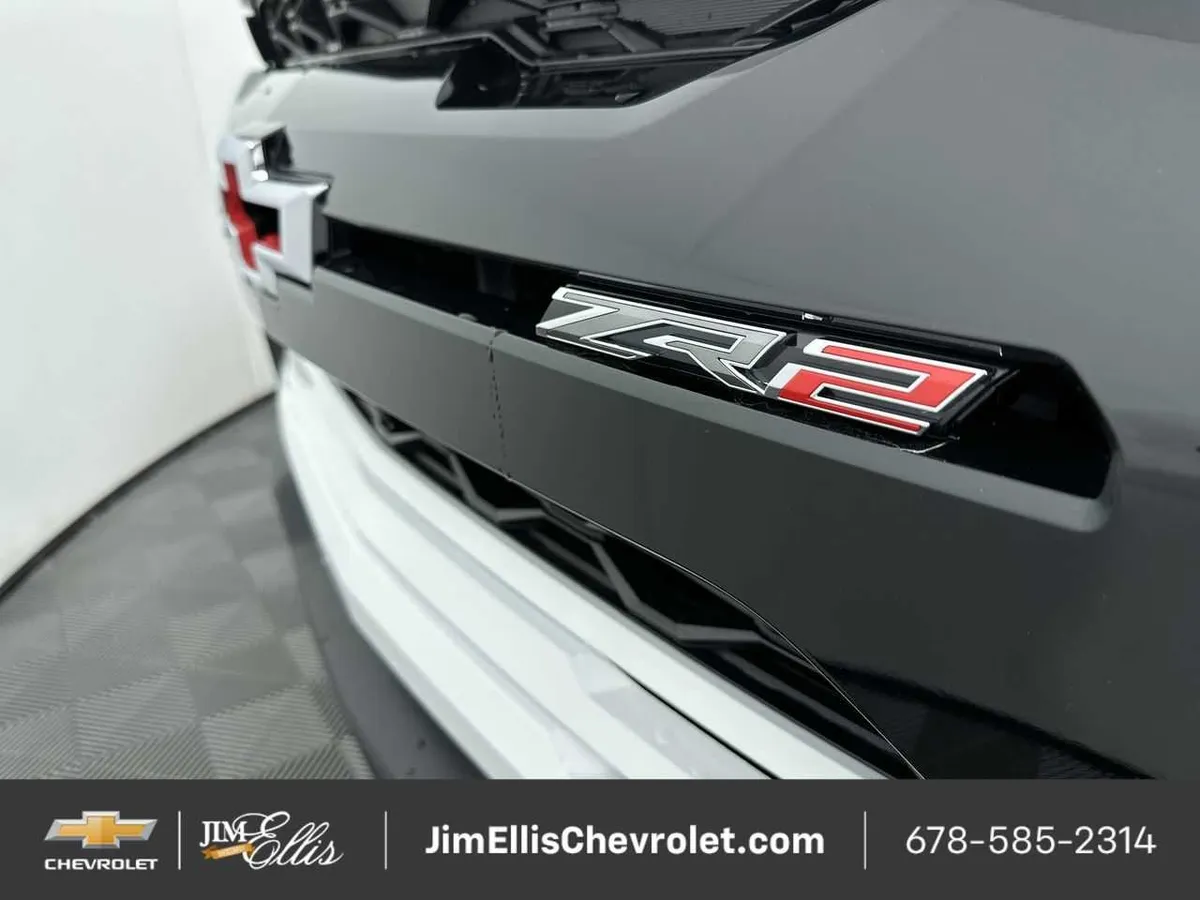 2026 Chevrolet Colorado ZR2 thumbnail 31