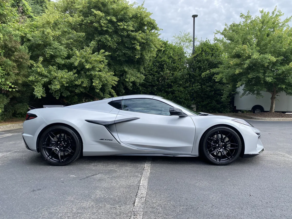2026 Chevrolet Corvette 1LZ thumbnail 9