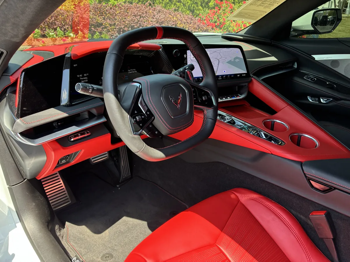 2026 Chevrolet Corvette Stingray 3LT thumbnail 4
