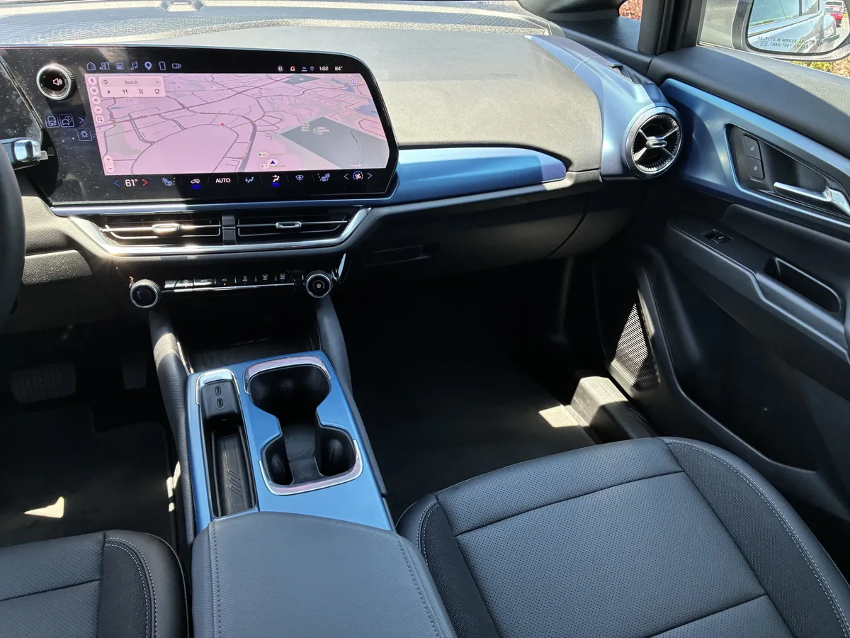 2026 Chevrolet Equinox EV LT thumbnail 18