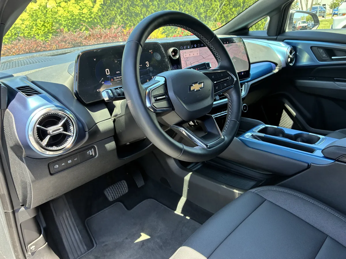 2026 Chevrolet Equinox EV LT thumbnail 21