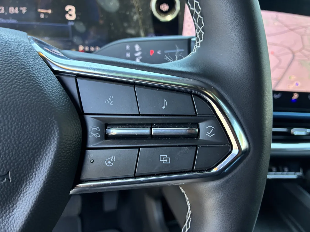 2026 Chevrolet Equinox EV LT thumbnail 27