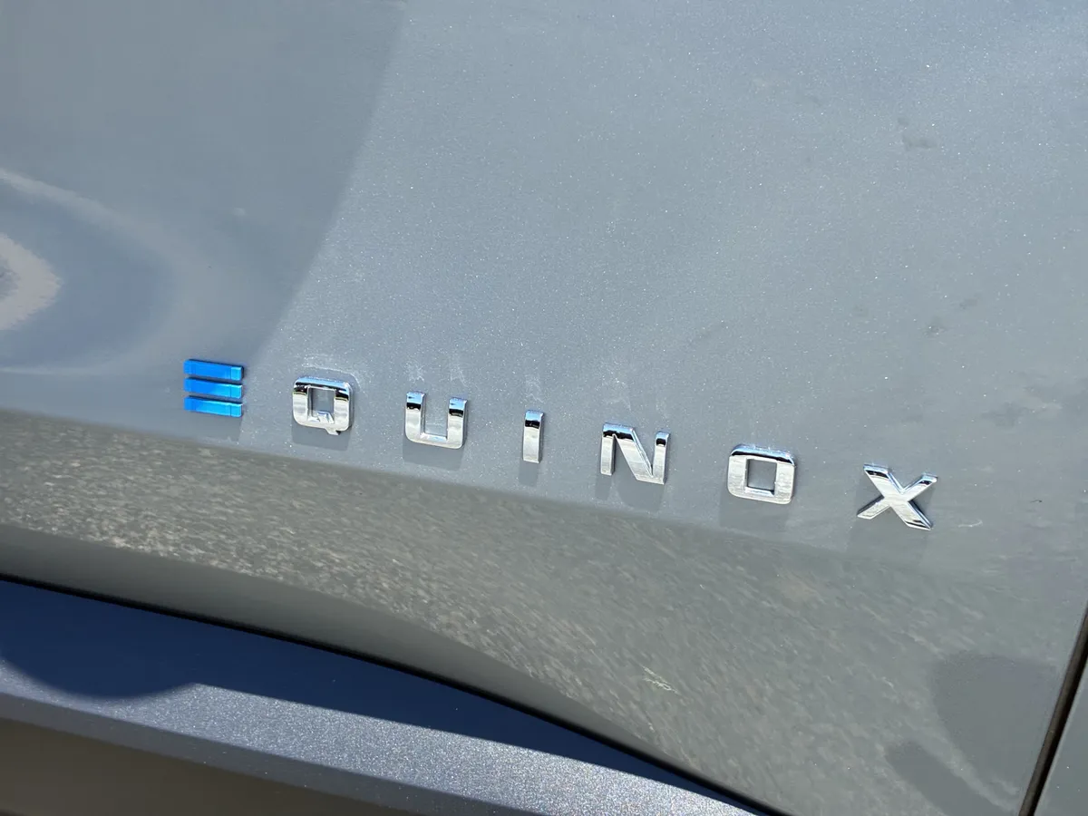 2026 Chevrolet Equinox EV LT thumbnail 6