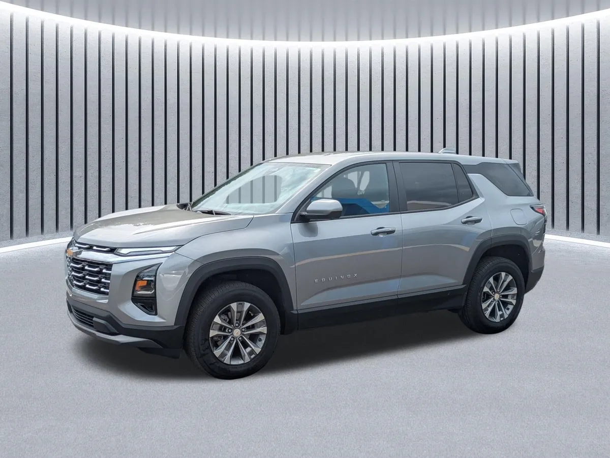 2026 Chevrolet Equinox LT thumbnail 10