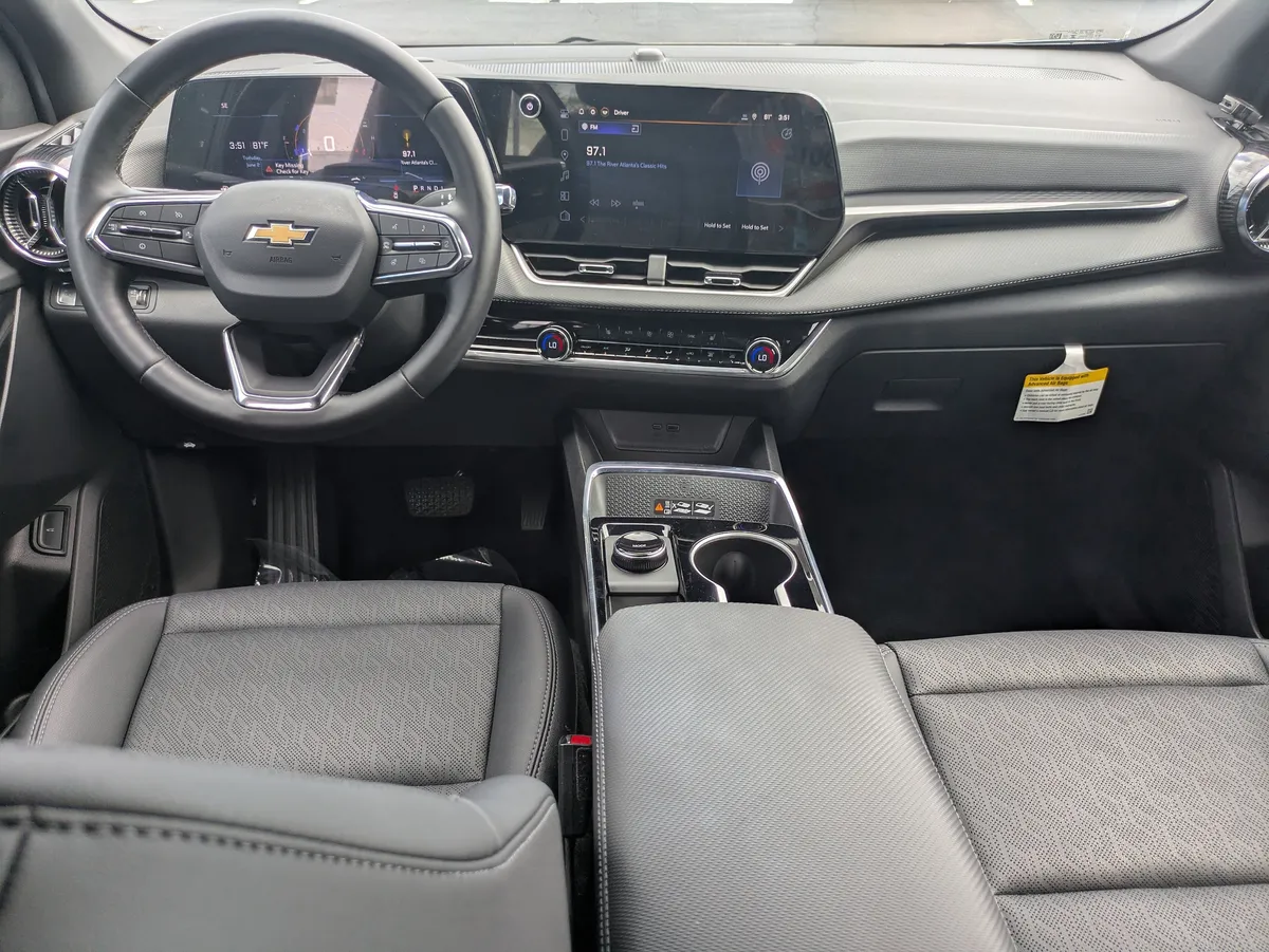 2026 Chevrolet Equinox LT thumbnail 22
