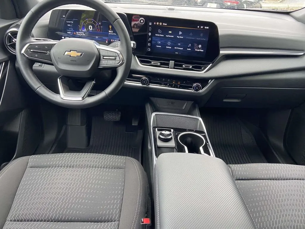 2026 Chevrolet Equinox LT thumbnail 10