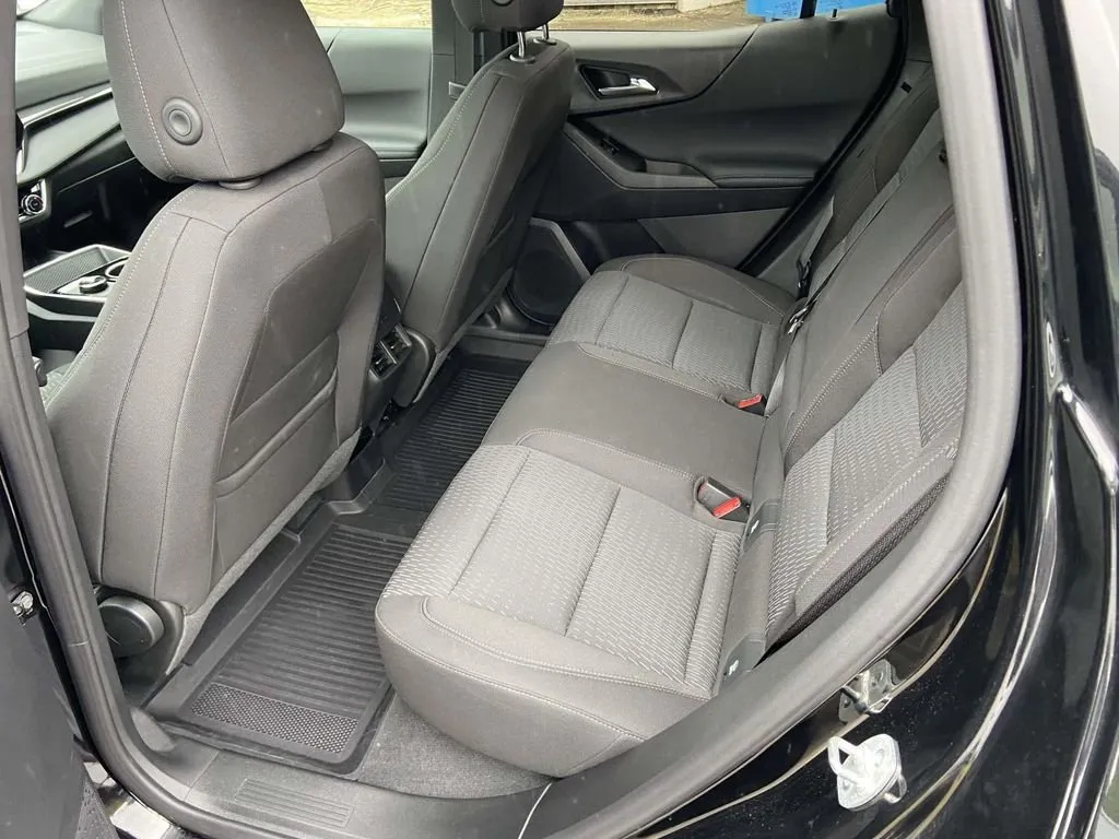 2026 Chevrolet Equinox LT thumbnail 14