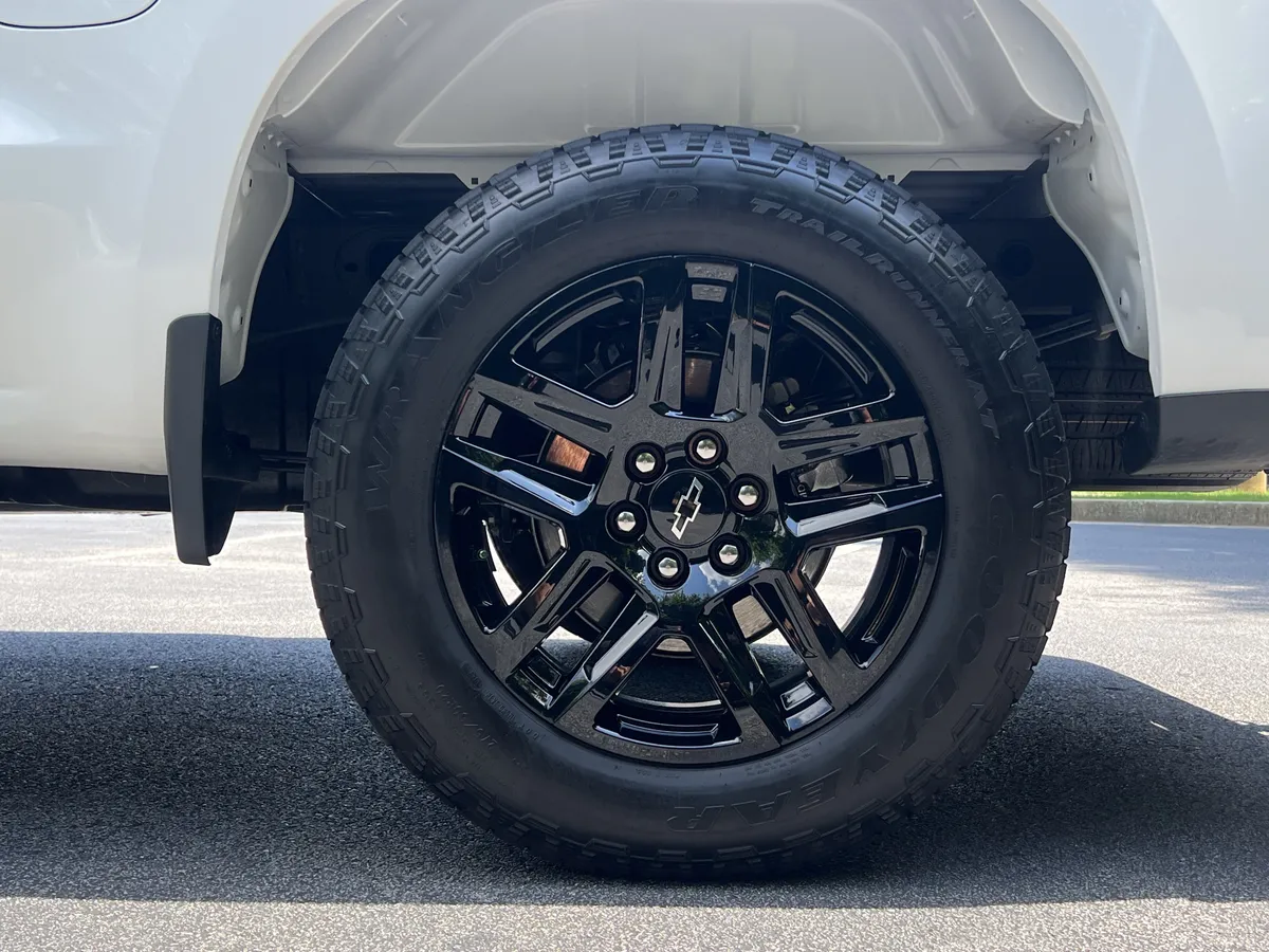 2026 Chevrolet Silverado 1500 Custom thumbnail 41