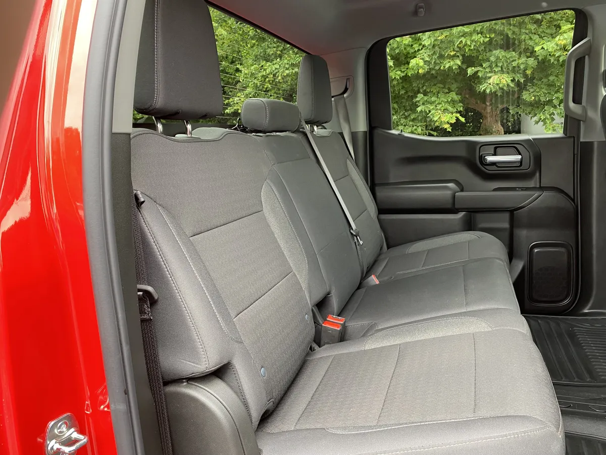 2026 Chevrolet Silverado 1500 Custom thumbnail 32