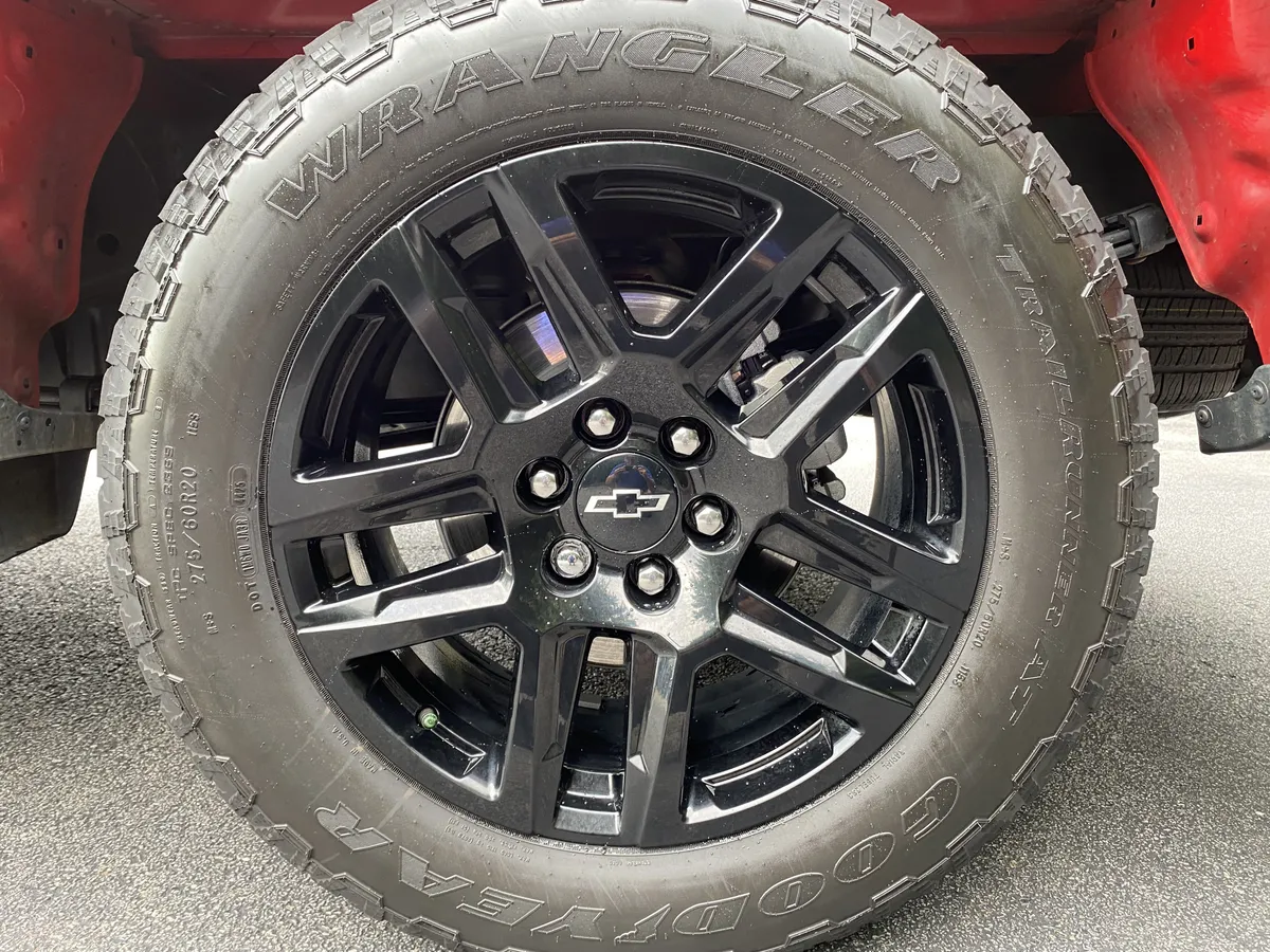2026 Chevrolet Silverado 1500 Custom thumbnail 40