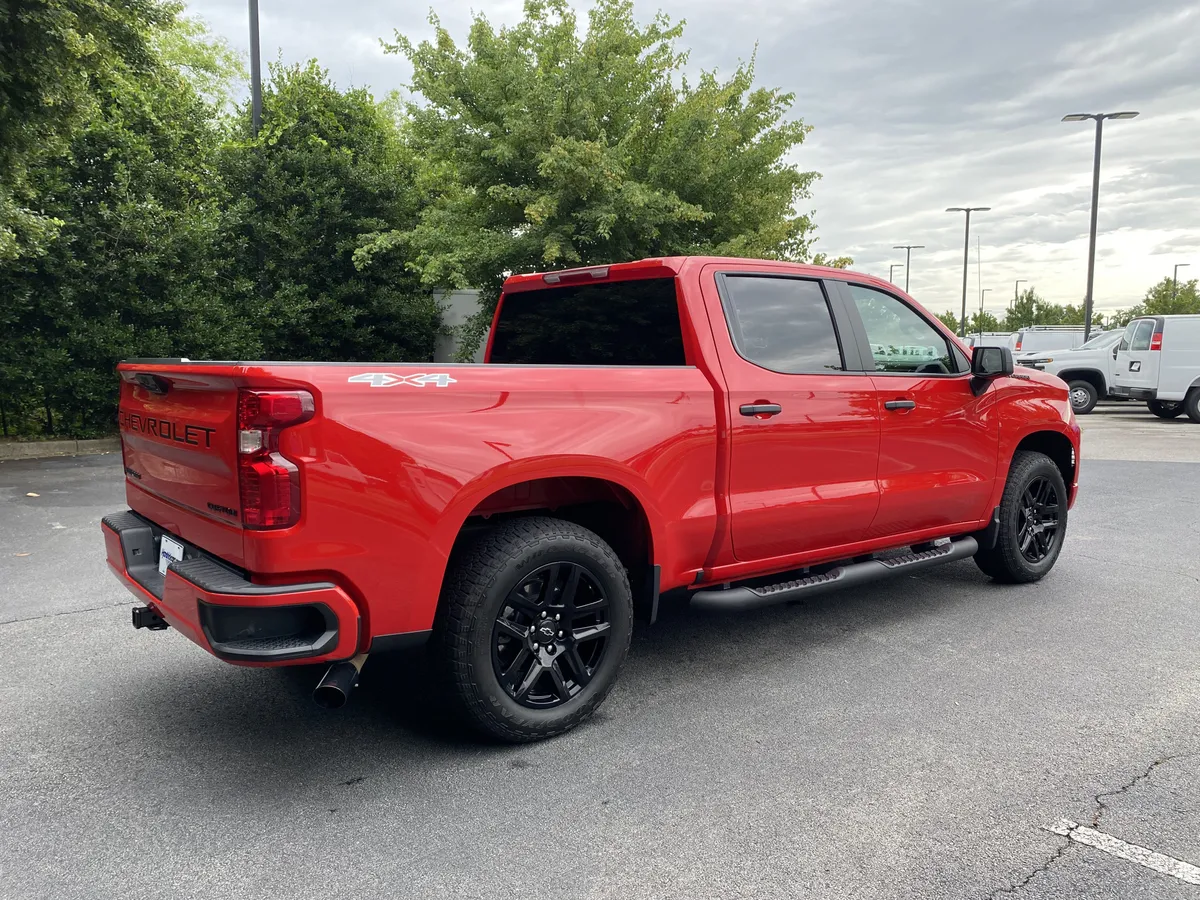 2026 Chevrolet Silverado 1500 Custom thumbnail 8