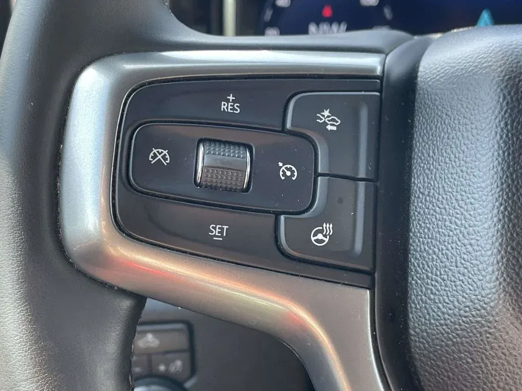 2026 Chevrolet Silverado 1500 LT thumbnail 19