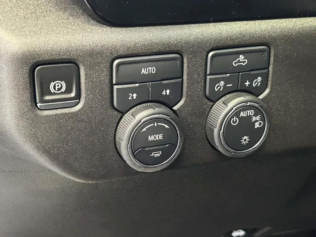 2026 Chevrolet Silverado 1500 LT thumbnail 20