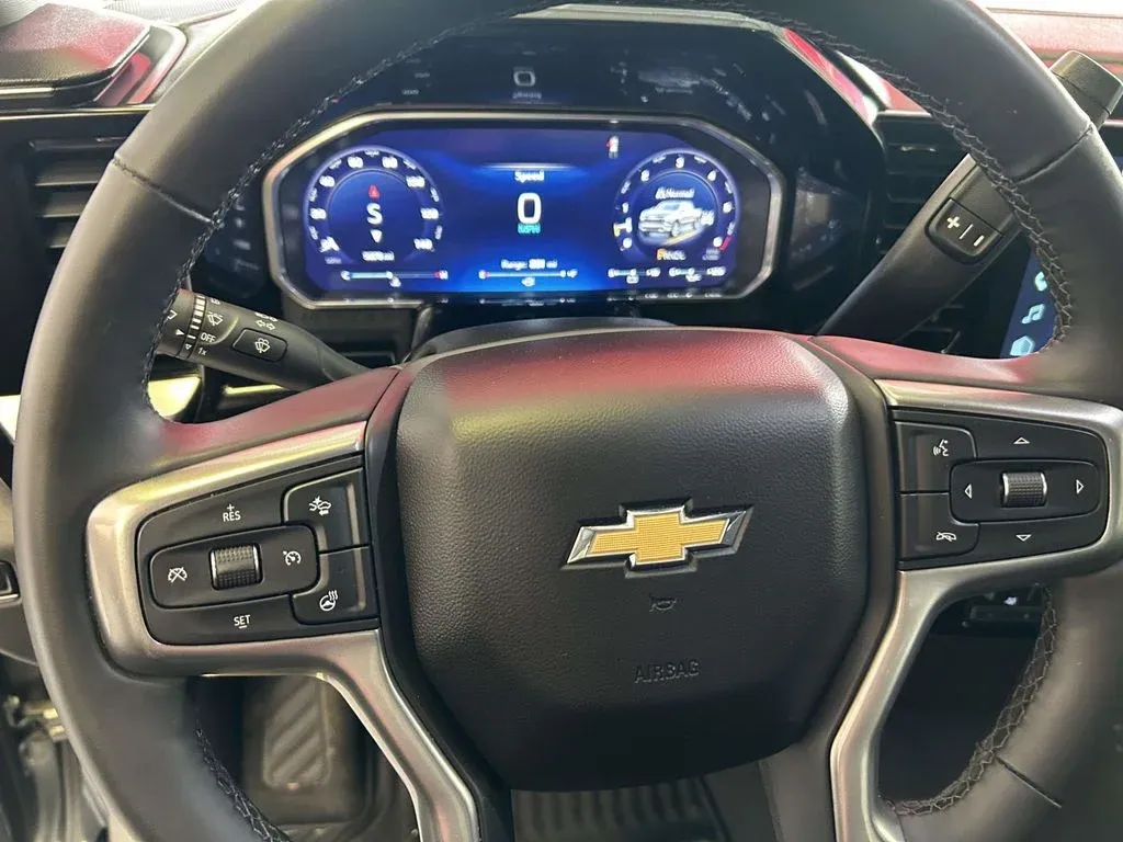 2026 Chevrolet Silverado 1500 LT thumbnail 21