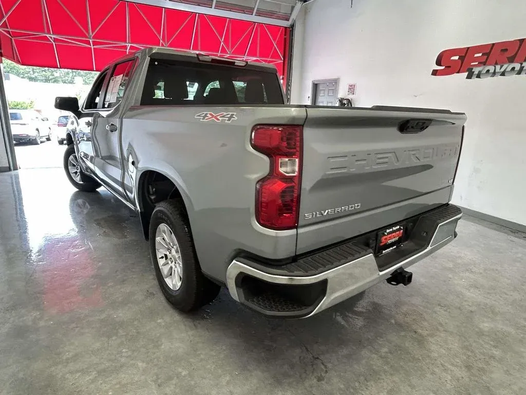 2026 Chevrolet Silverado 1500 LT thumbnail 5