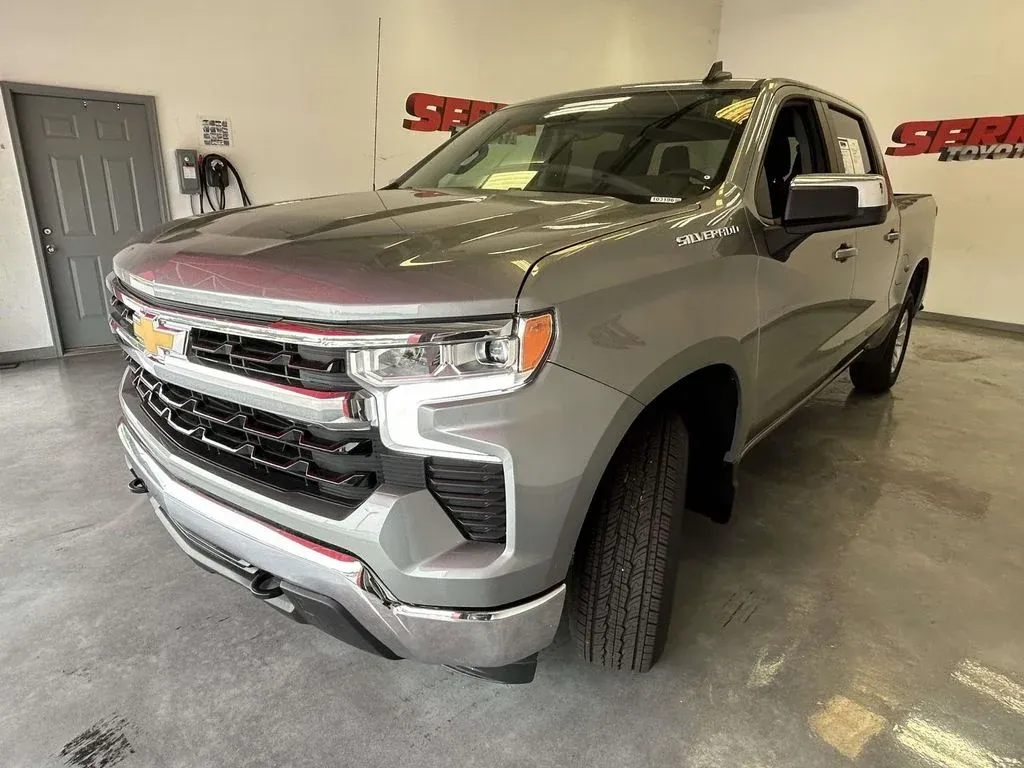 2026 Chevrolet Silverado 1500 LT thumbnail 7
