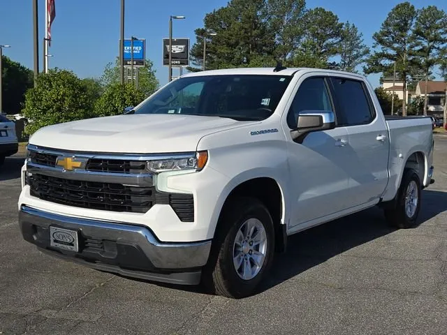 2026 Chevrolet Silverado 1500 LT thumbnail 2