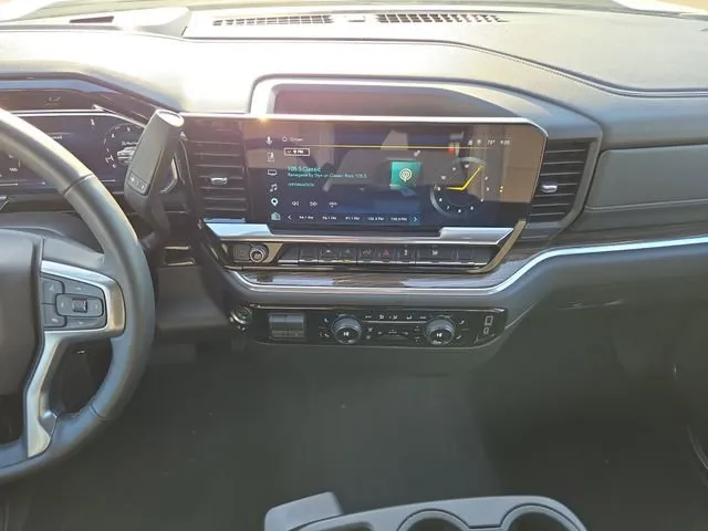 2026 Chevrolet Silverado 1500 LT thumbnail 24