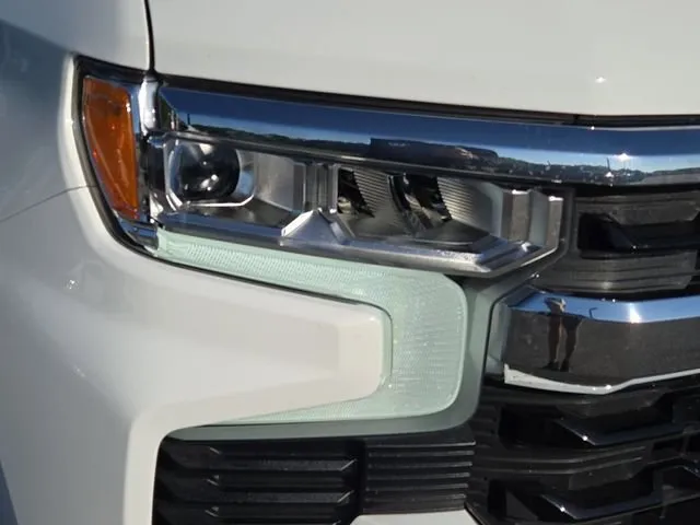 2026 Chevrolet Silverado 1500 LT thumbnail 5