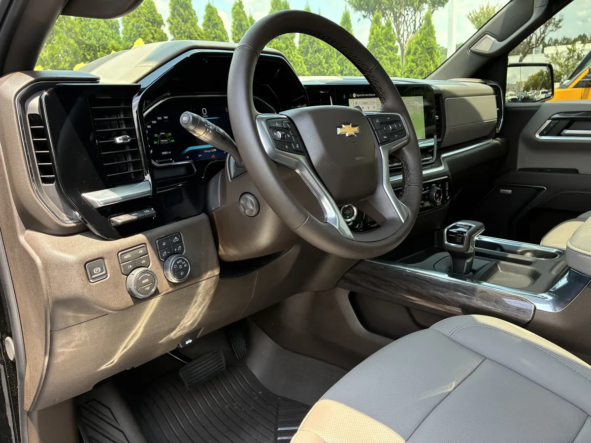 2026 Chevrolet Silverado 1500 LTZ thumbnail 22