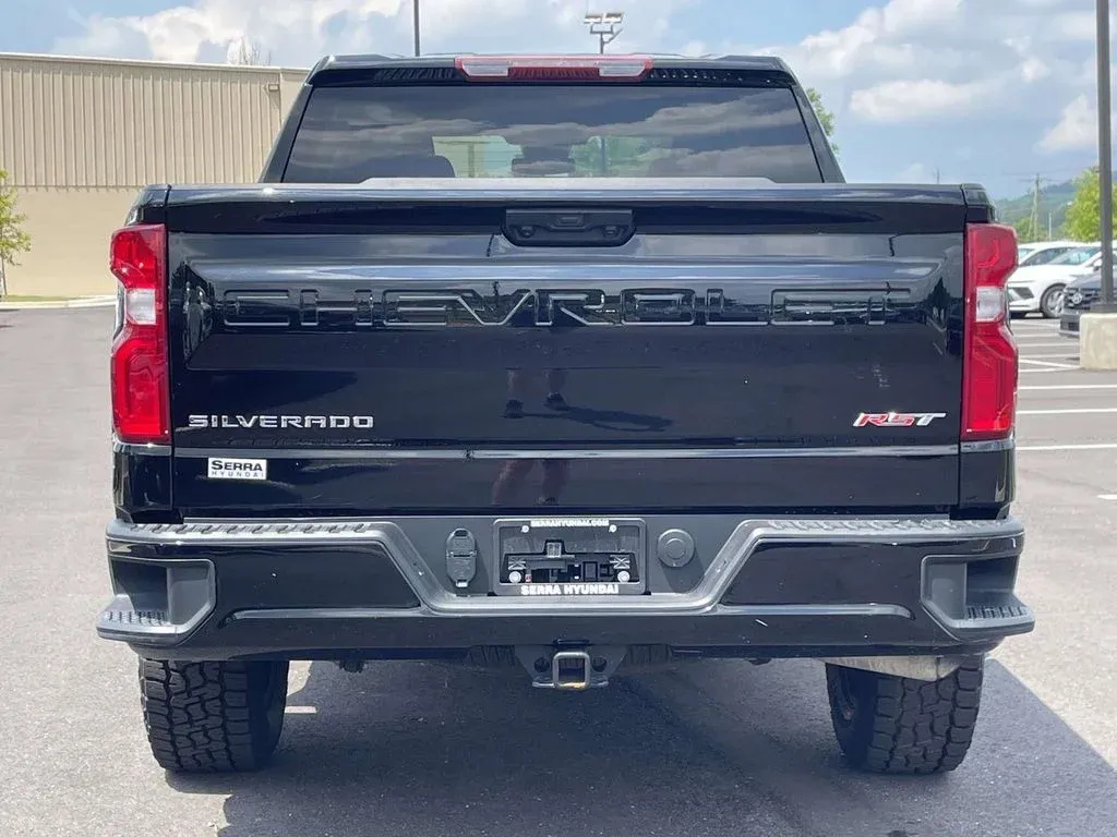 2026 Chevrolet Silverado 1500 RST thumbnail 4