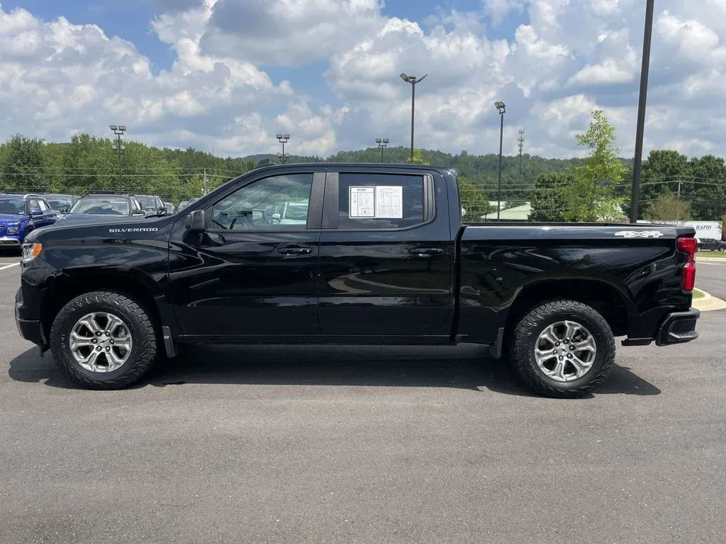 2026 Chevrolet Silverado 1500 RST thumbnail 6