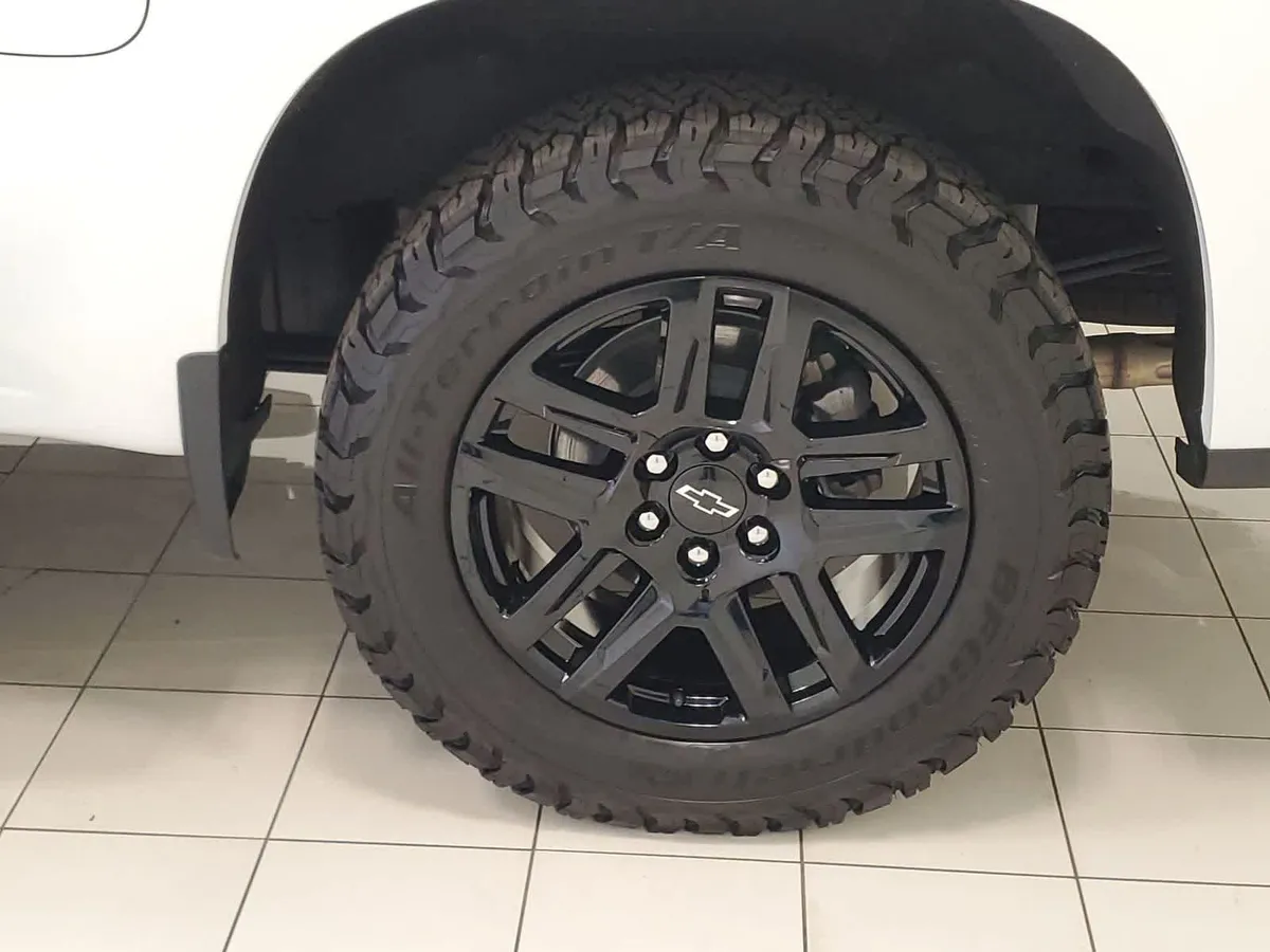 2026 Chevrolet Silverado 1500 RST thumbnail 23