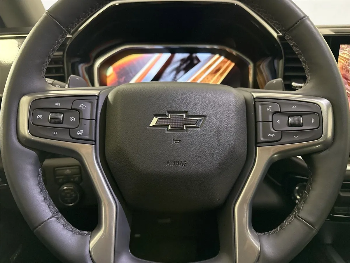 2026 Chevrolet Silverado 1500 RST thumbnail 17