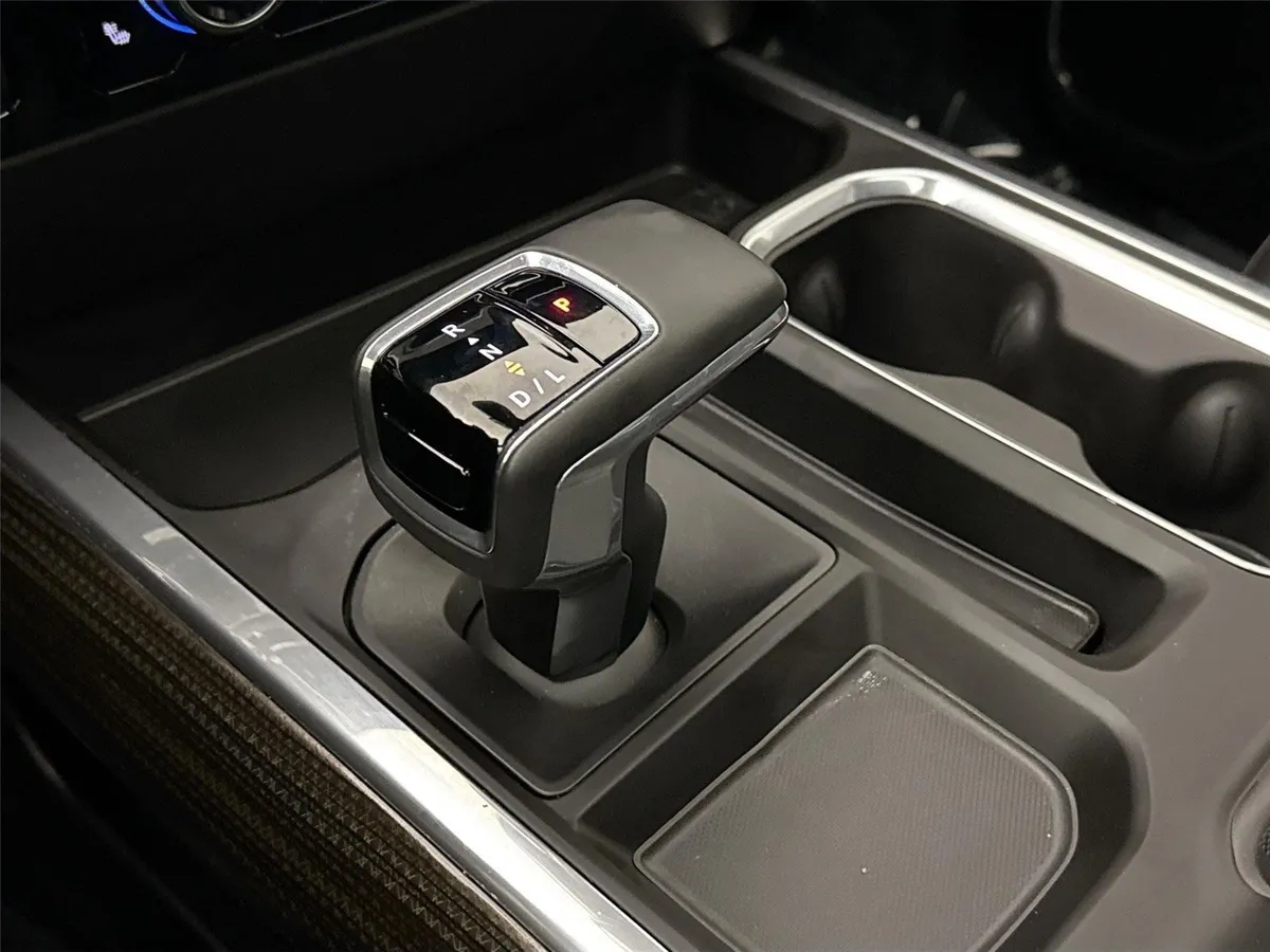 2026 Chevrolet Silverado 1500 RST thumbnail 27