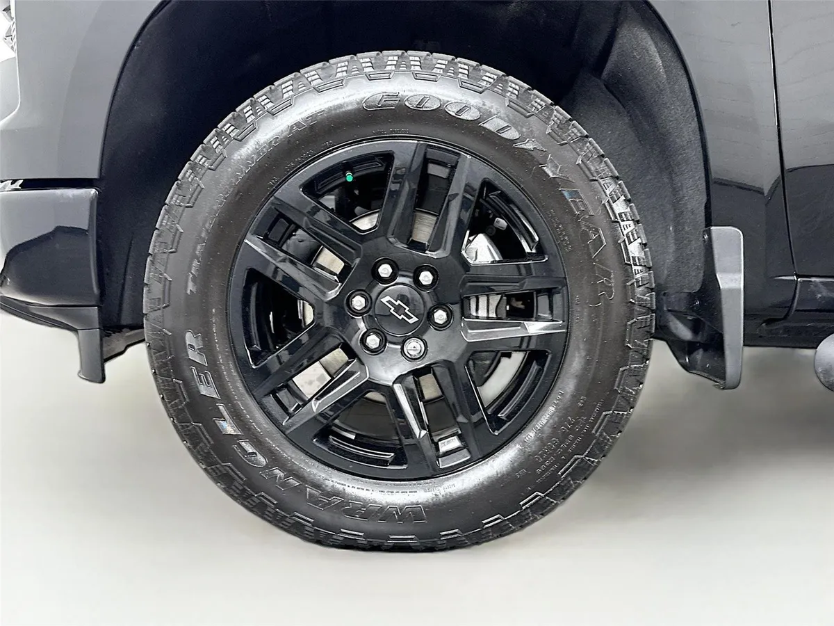 2026 Chevrolet Silverado 1500 RST thumbnail 45