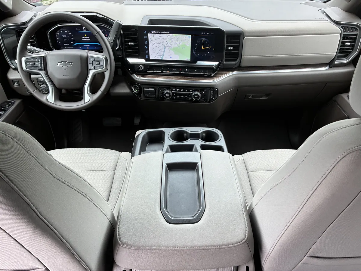 2026 Chevrolet Silverado 1500 RST thumbnail 18
