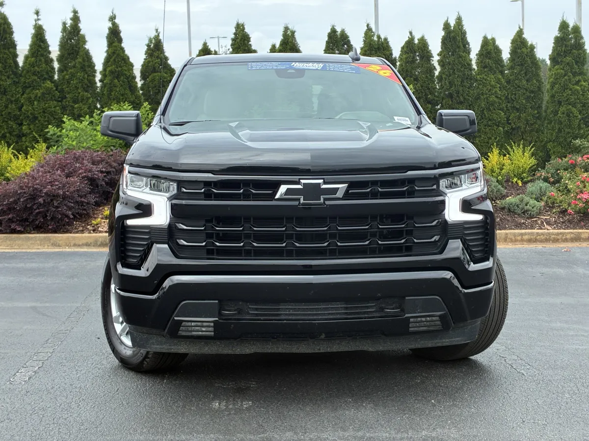 2026 Chevrolet Silverado 1500 RST thumbnail 4