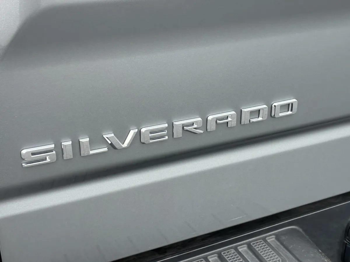 2026 Chevrolet Silverado 1500 RST thumbnail 10