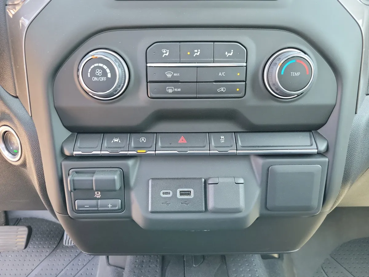 2026 Chevrolet Silverado 1500 Work Truck thumbnail 10