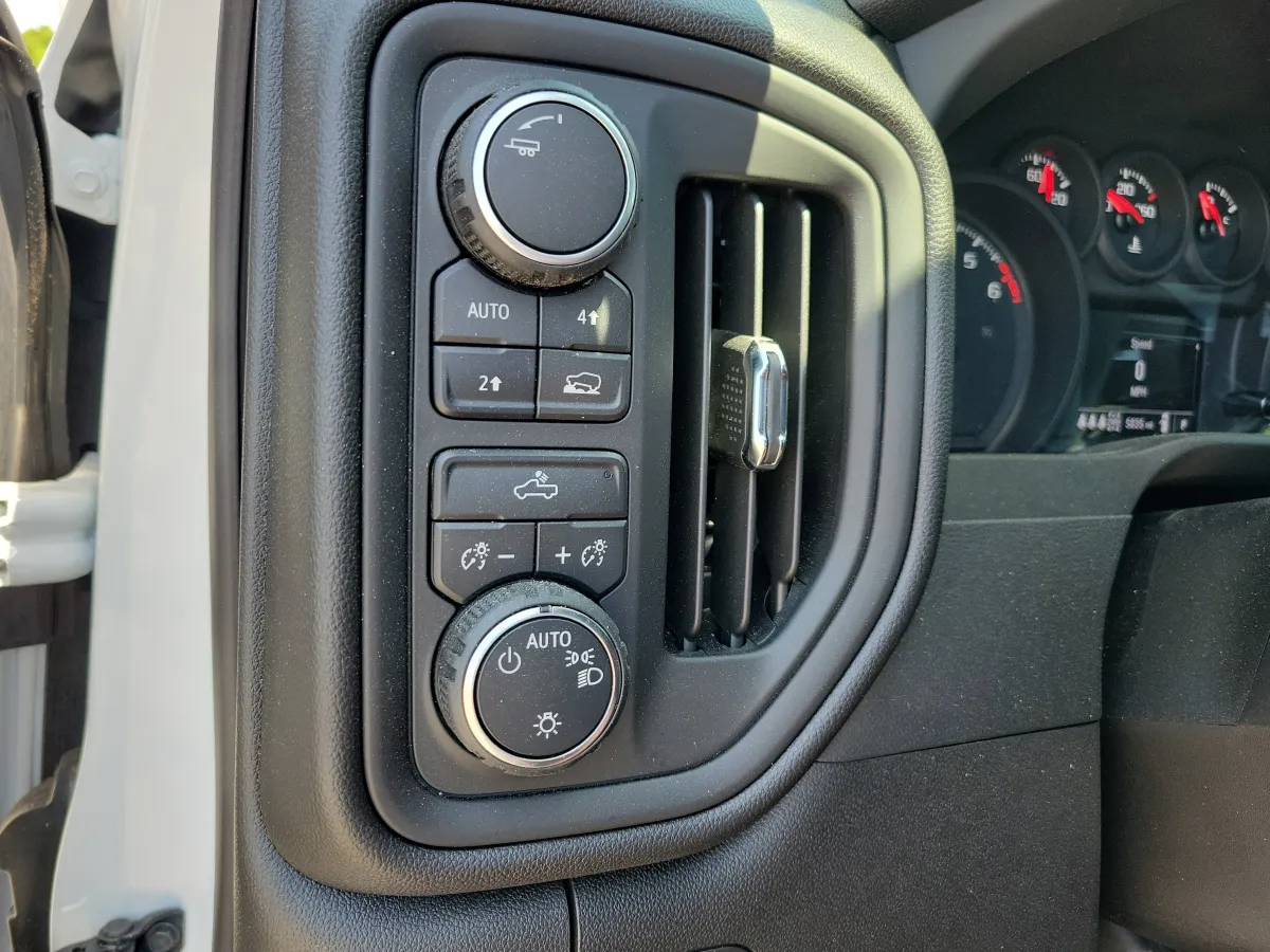 2026 Chevrolet Silverado 1500 Work Truck thumbnail 14