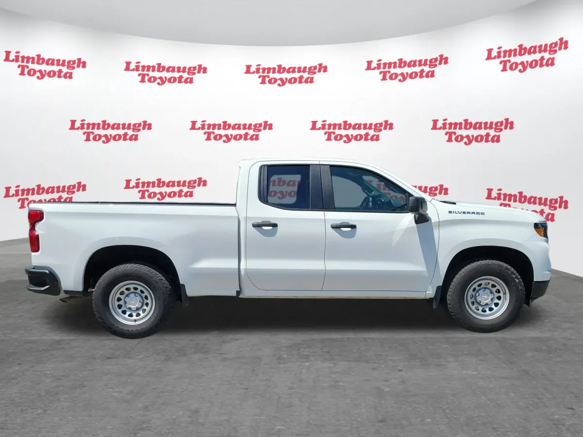 2026 Chevrolet Silverado 1500 Work Truck thumbnail 2