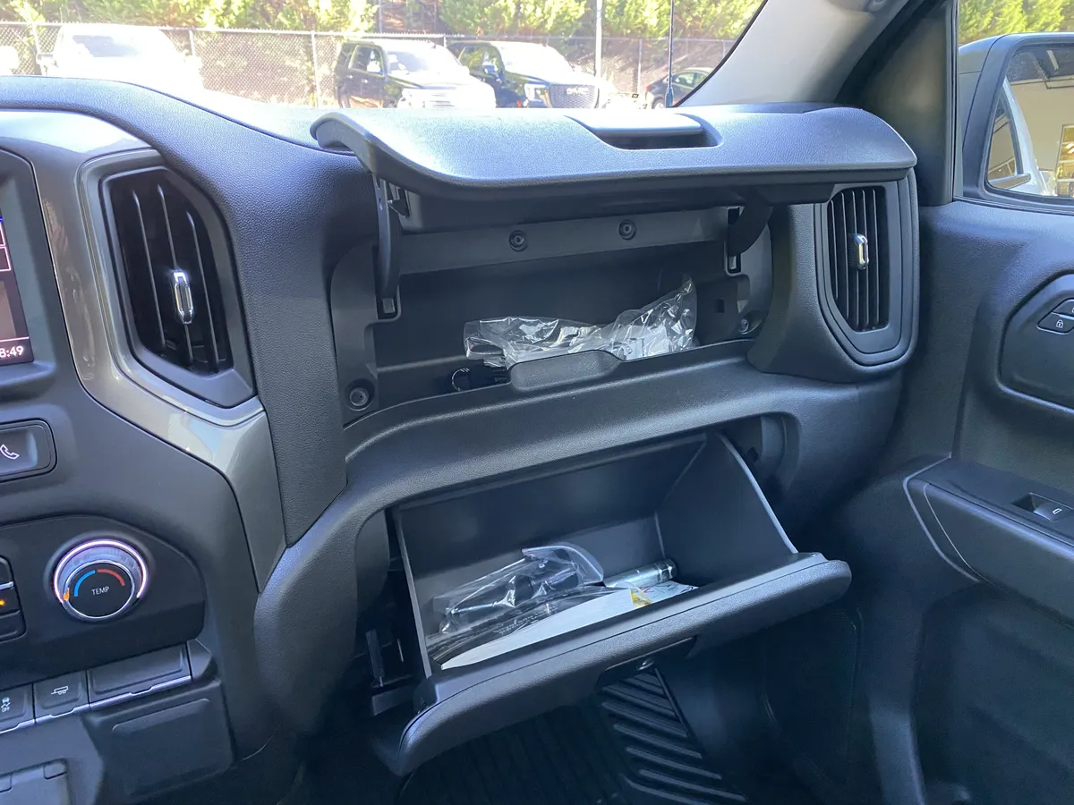 2026 Chevrolet Silverado 1500 Work Truck thumbnail 28