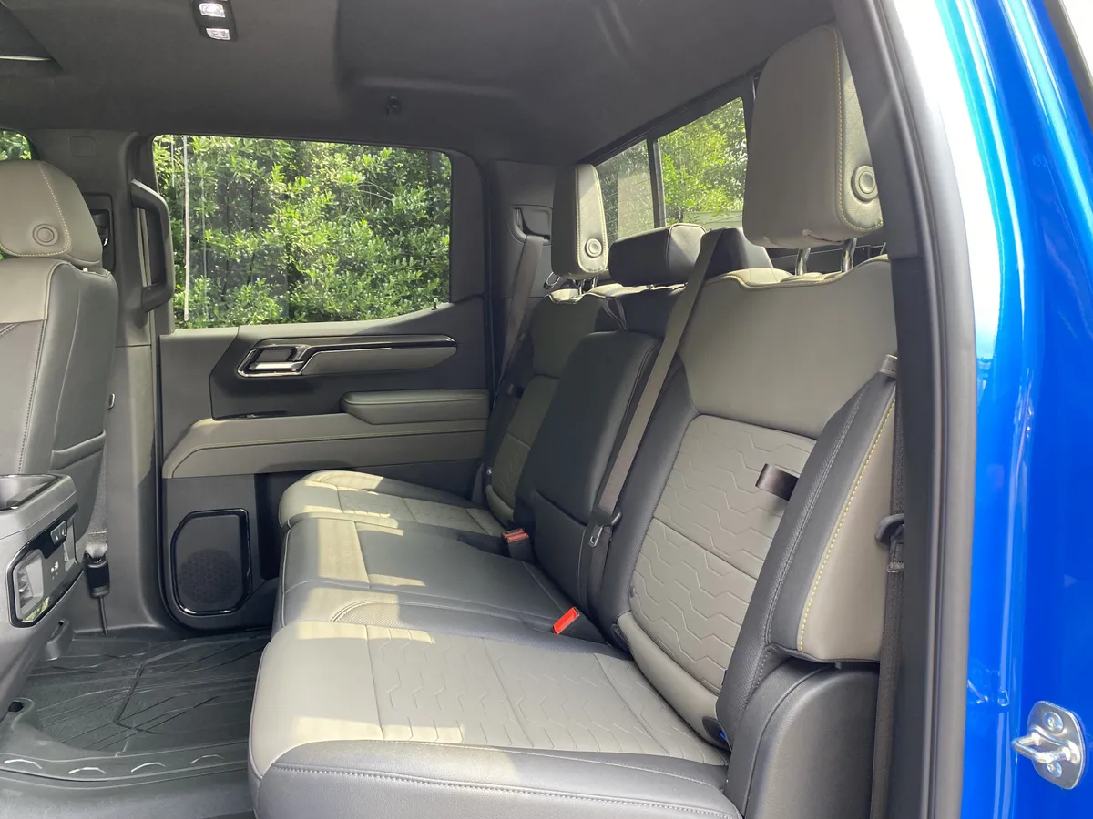 2026 Chevrolet Silverado 1500 ZR2 thumbnail 40