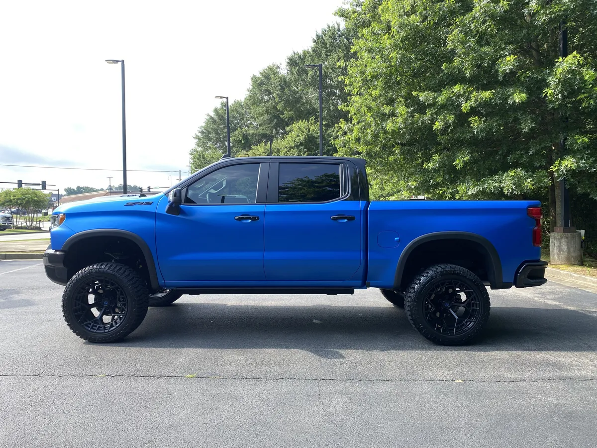 2026 Chevrolet Silverado 1500 ZR2 thumbnail 5