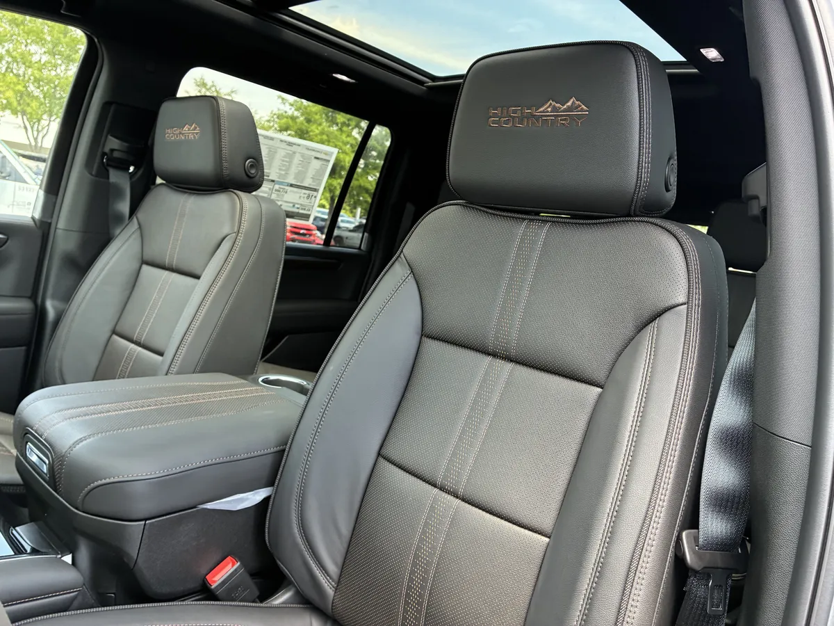 2026 Chevrolet Suburban High Country thumbnail 22