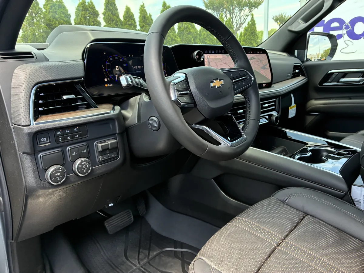2026 Chevrolet Suburban High Country thumbnail 23