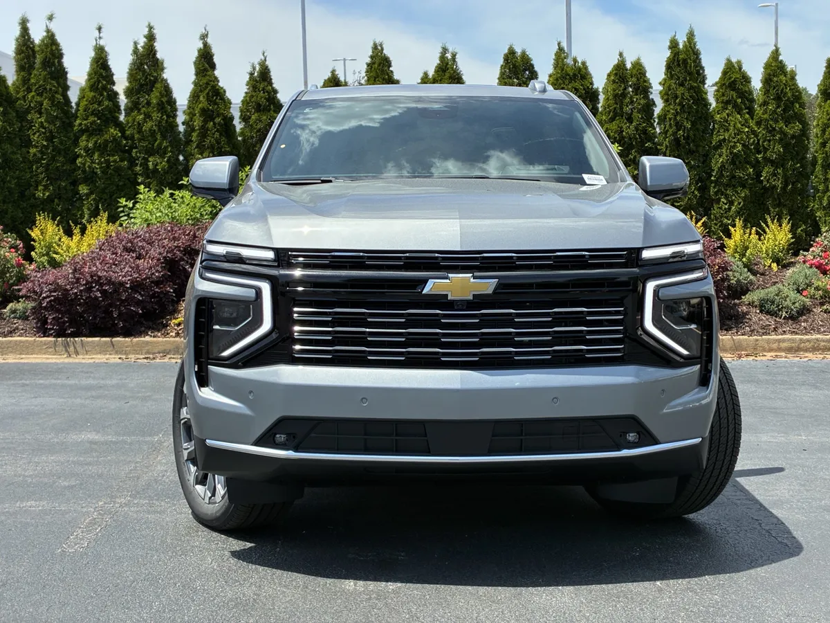2026 Chevrolet Suburban High Country thumbnail 5