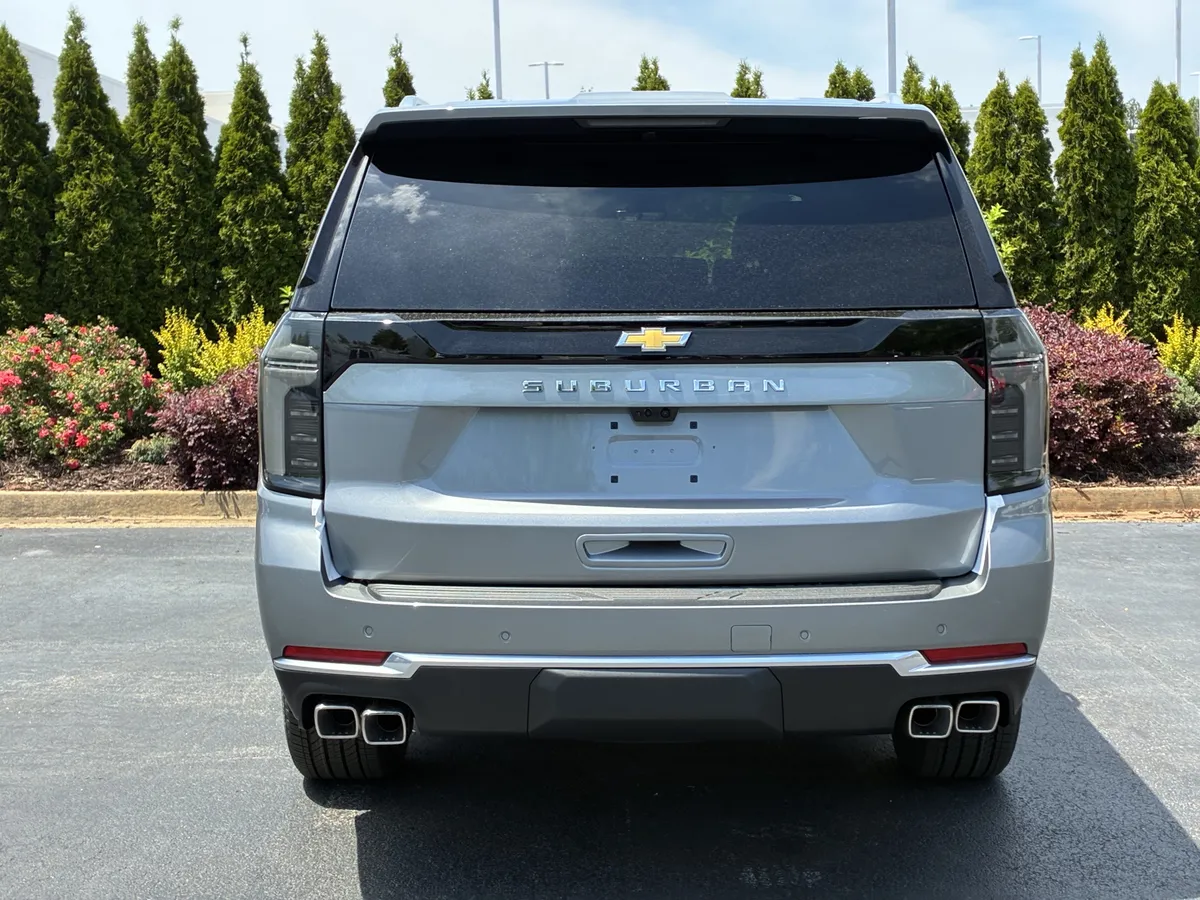 2026 Chevrolet Suburban High Country thumbnail 9